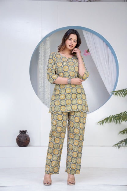 Printed Cord Set for women